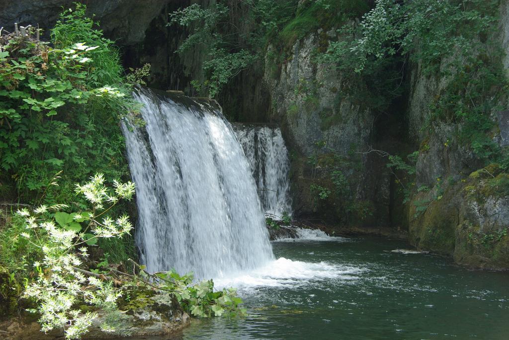 Les Grands Goulets Bed and Breakfast La Chapelle-en-Vercors Buitenkant foto